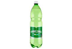 Piwniczanka Naturalna woda mineralna średnionasycona CO₂ 1,5 l