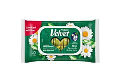 Velvet Camomile & Aloe Vera Nawilżany papier toaletowy 48 sztuk